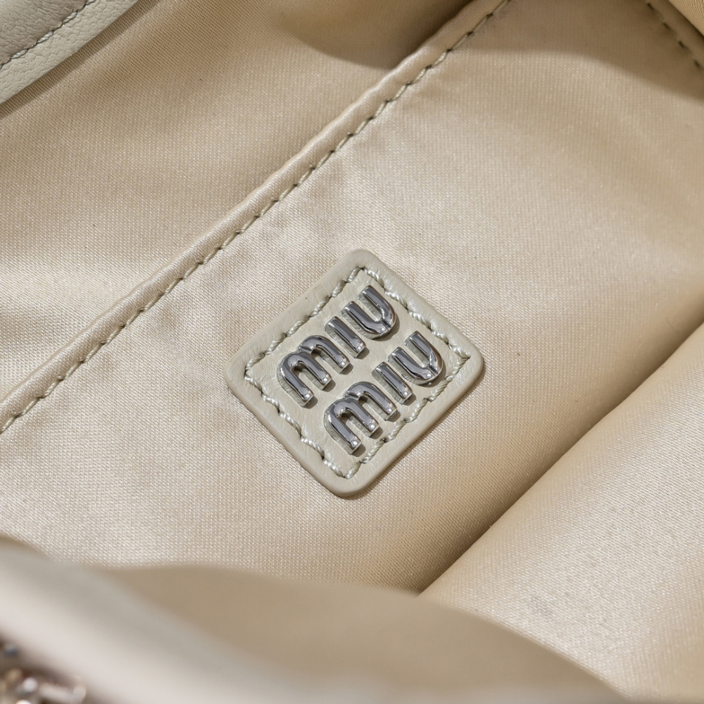 Miu Miu Miu Miu Rete Starlight Crystal Tote 레플리카 8번 이미지 - Bag | 세미샵 레플리카 사이트