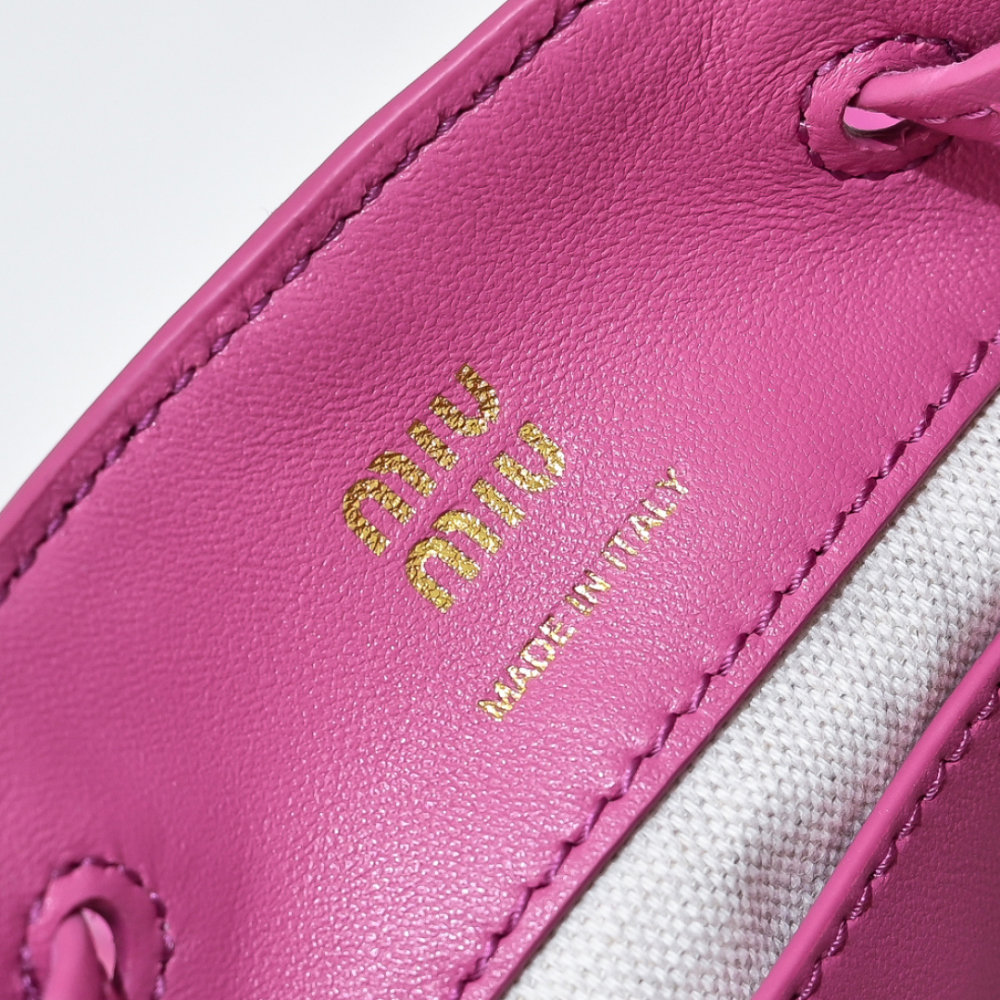 Miu Miu Miu Miu Suede Pouch 레플리카 9번 이미지 - Bag | 세미샵 레플리카 사이트