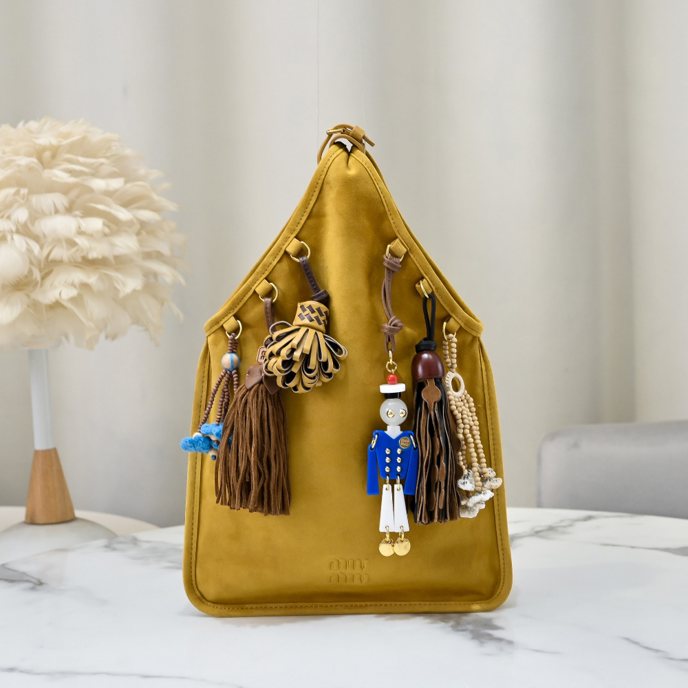 Miu Miu Miu Miu Suede With Trick 레플리카 1번 이미지 - Bag | 세미샵 레플리카 사이트