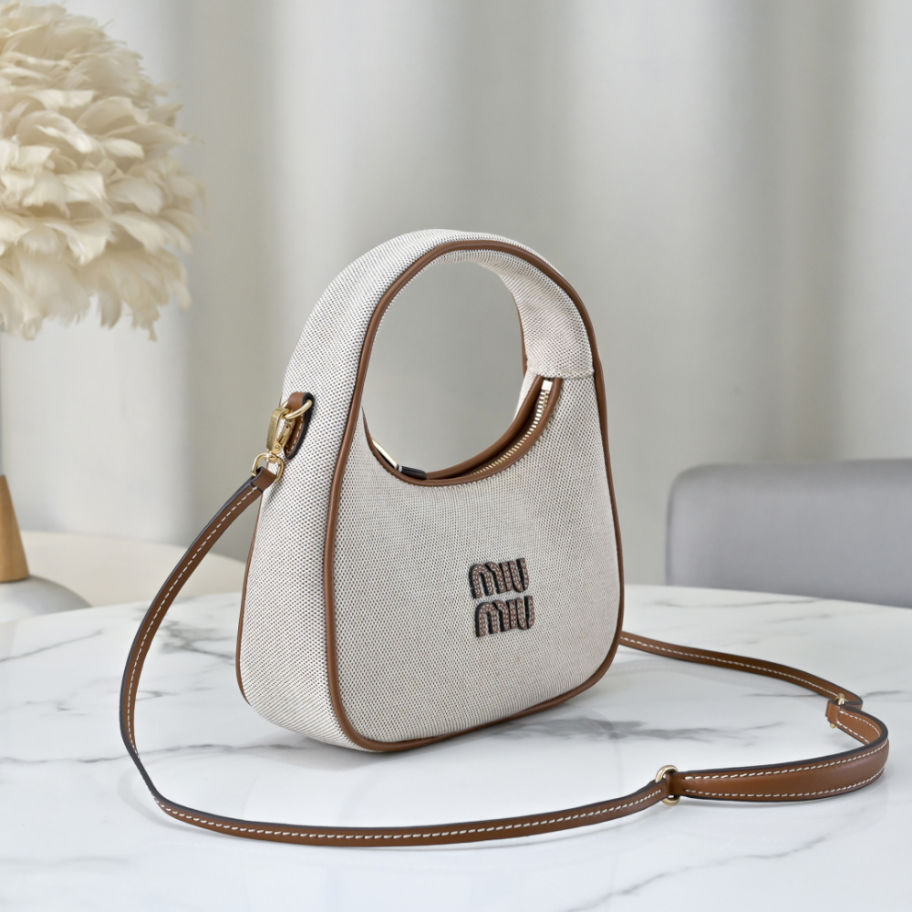 Miu Miu Miu Miu Wander Canvas And Leather 레플리카 3번 이미지 - Bag | 세미샵 레플리카 사이트