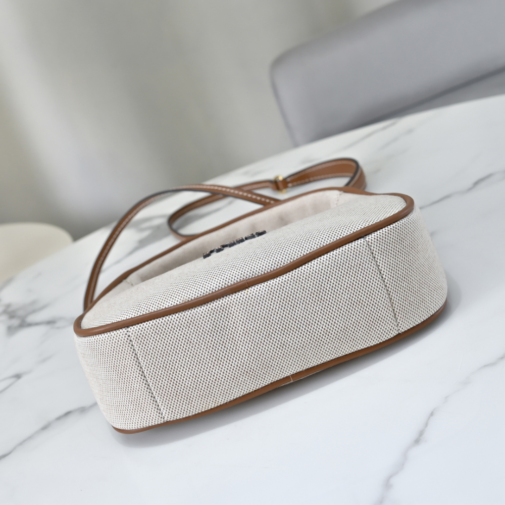 Miu Miu Miu Miu Wander Canvas And Leather 레플리카 4번 이미지 - Bag | 세미샵 레플리카 사이트