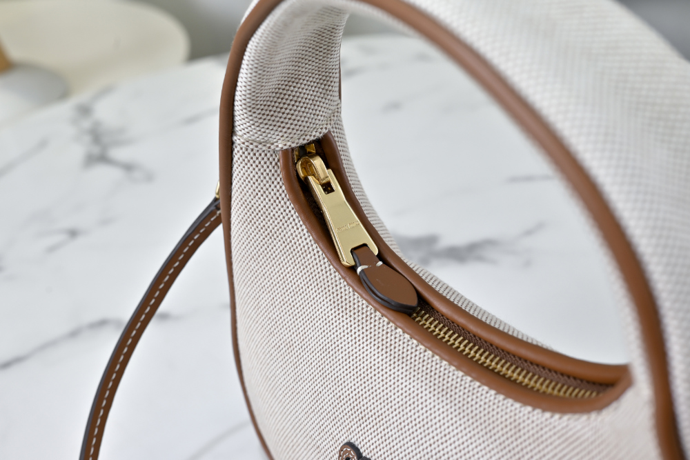 Miu Miu Miu Miu Wander Canvas And Leather 레플리카 6번 이미지 - Bag | 세미샵 레플리카 사이트