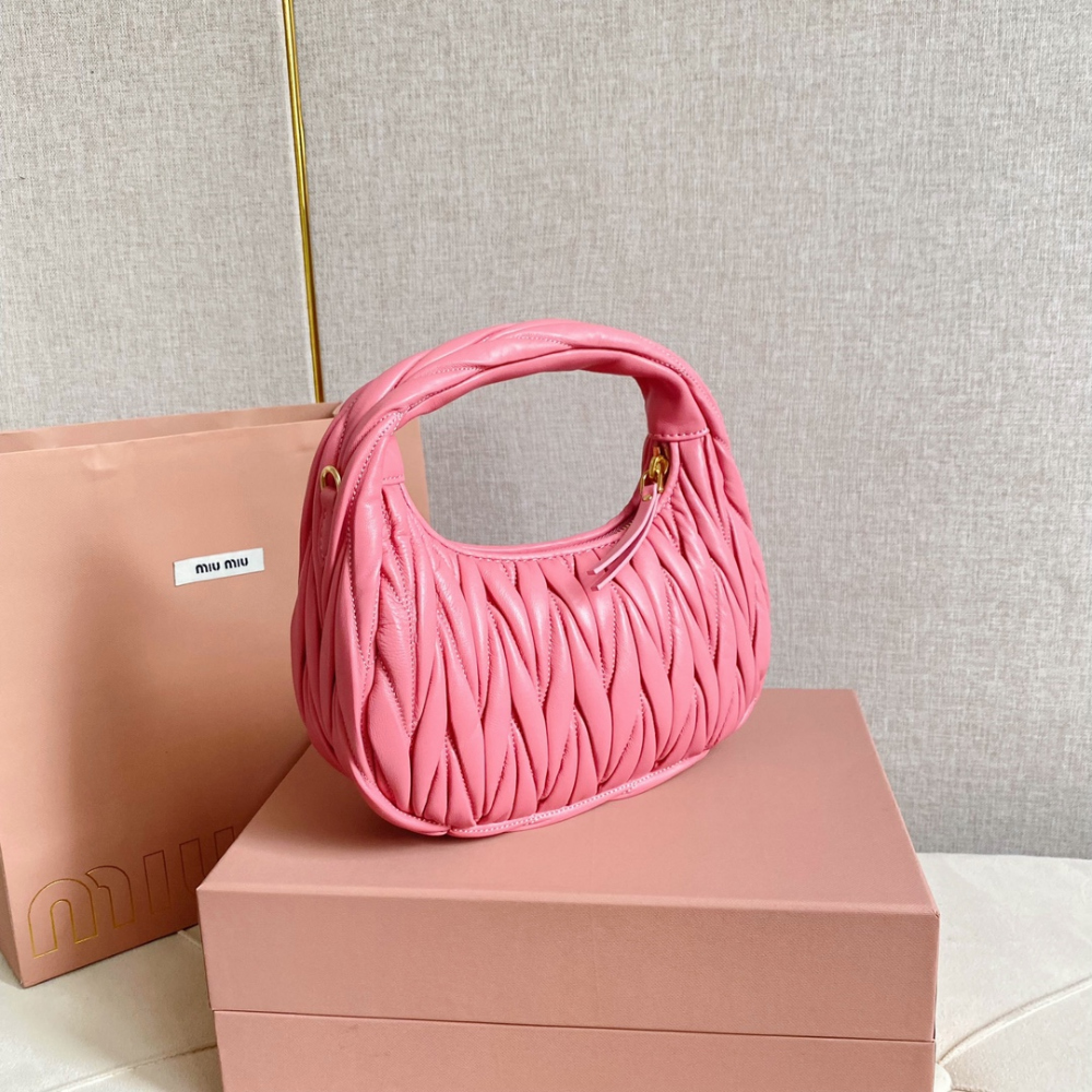 Miu Miu Miu Miu Wander Matelasse Nappa Leather Hobo 레플리카 2번 이미지 - Bag | 세미샵 레플리카 사이트
