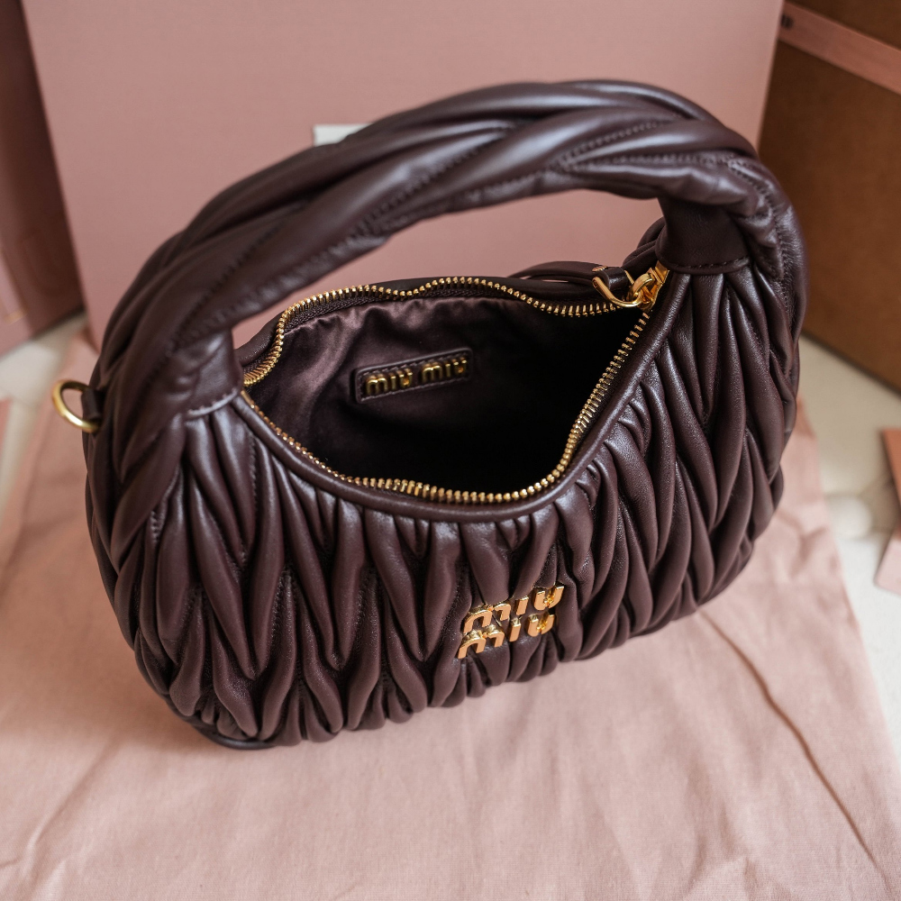 Miu Miu Miu Miu Wander Matelasse Nappa Leather Hobo 레플리카 7번 이미지 - Bag | 세미샵 레플리카 사이트