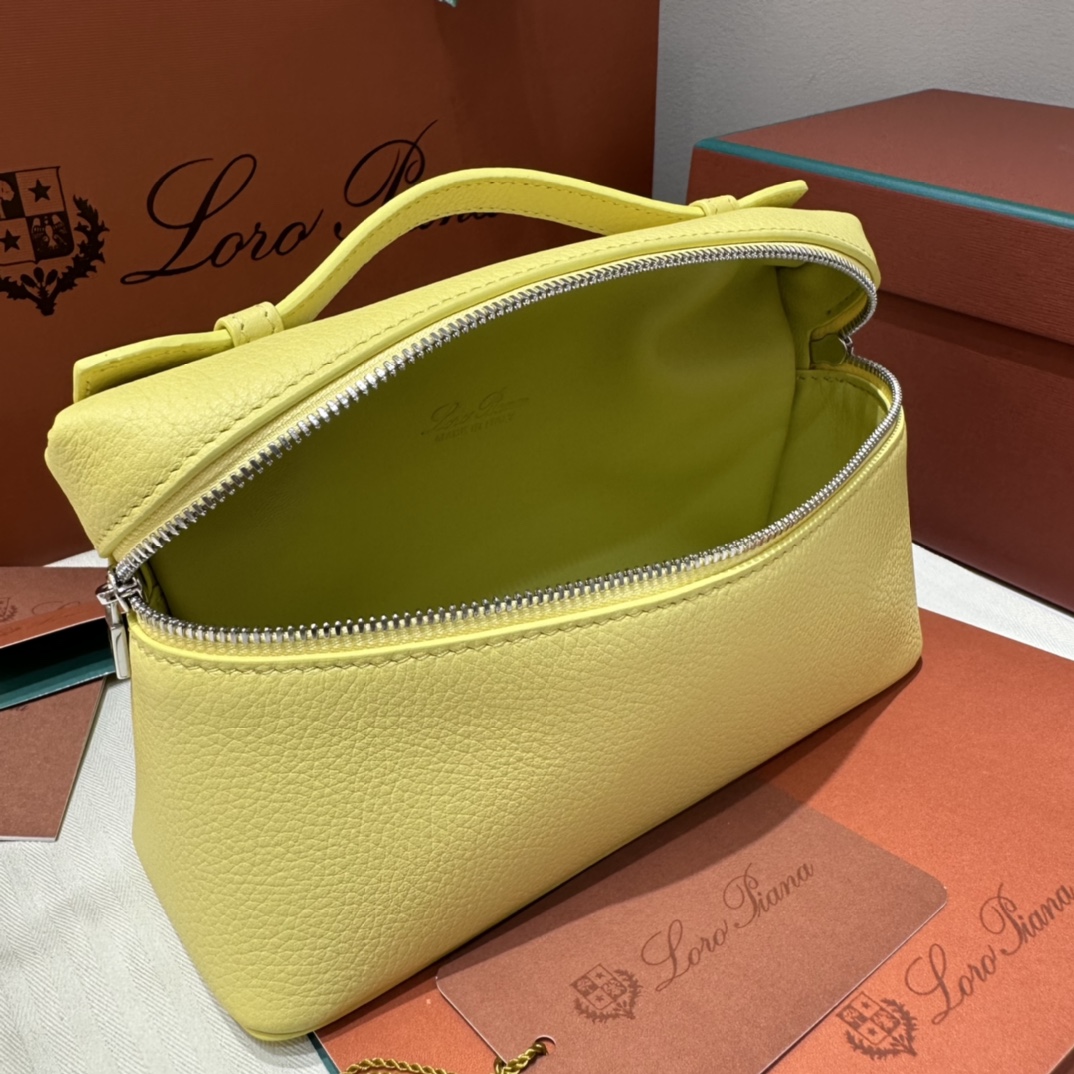 로로피아나 엑스트라 포켓 파우치 L19 7번 이미지