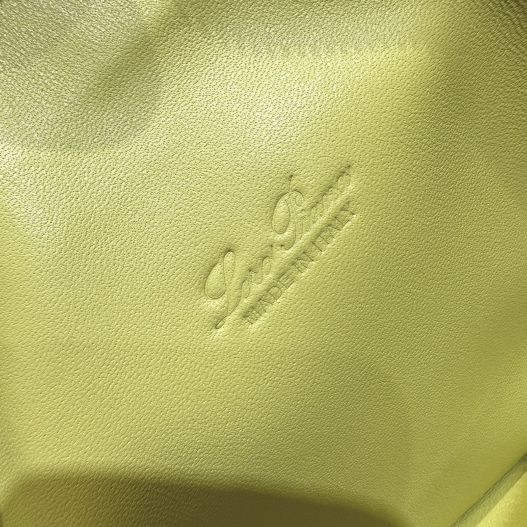 로로피아나 엑스트라 포켓 파우치 L19 8번 이미지