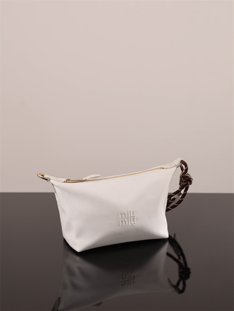 미우미우 미우미우 개버딘 파우치 화이트 5NE841 레플리카 2번 이미지 - Bag | 세미샵 레플리카 사이트