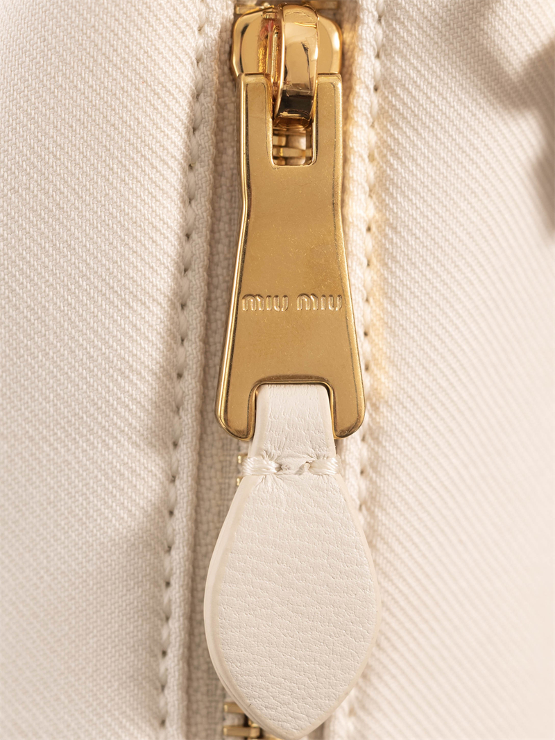 미우미우 미우미우 개버딘 파우치 화이트 5NE841 레플리카 10번 이미지 - Bag | 세미샵 레플리카 사이트