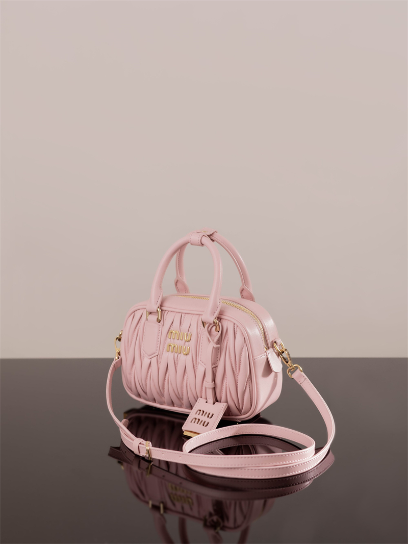 미우미우 미우미우 아르카디 마테라쎄 나파 가죽 토트 백 5BB123 레플리카 11번 이미지 - Bag | 세미샵 레플리카 사이트