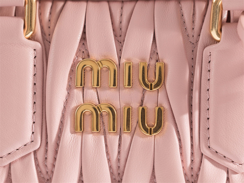 미우미우 미우미우 아르카디 마테라쎄 나파 가죽 토트 백 5BB123 레플리카 18번 이미지 - Bag | 세미샵 레플리카 사이트