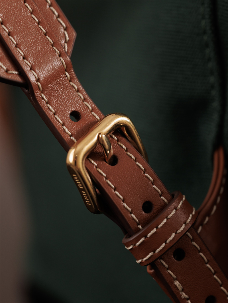 미우미우 미우미우 캔버스 가죽 백팩 라지 5BZ042 레플리카 24번 이미지 - Bag | 세미샵 레플리카 사이트