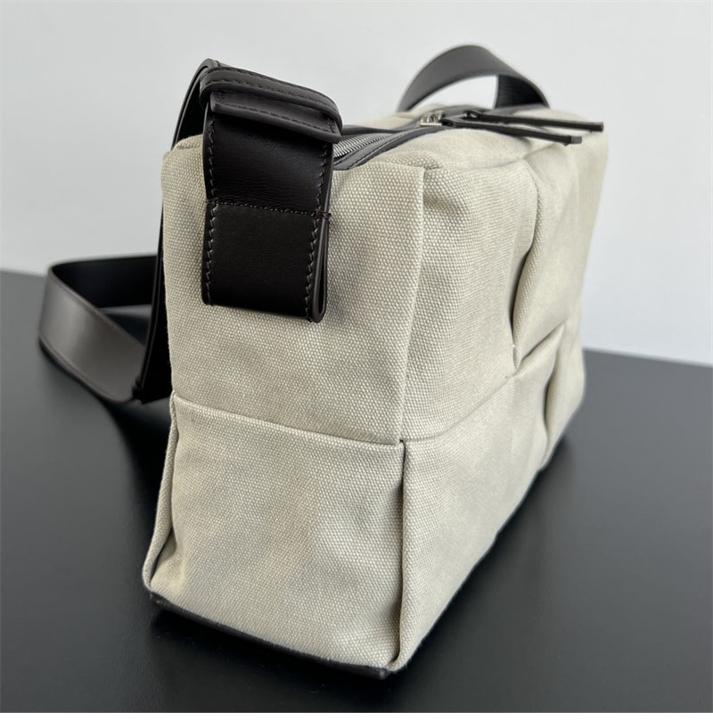 보테가베네타 보테가베네타 아르코 미디엄 크로스백 787547 레플리카 10번 이미지 - Bag | 세미샵 레플리카 사이트