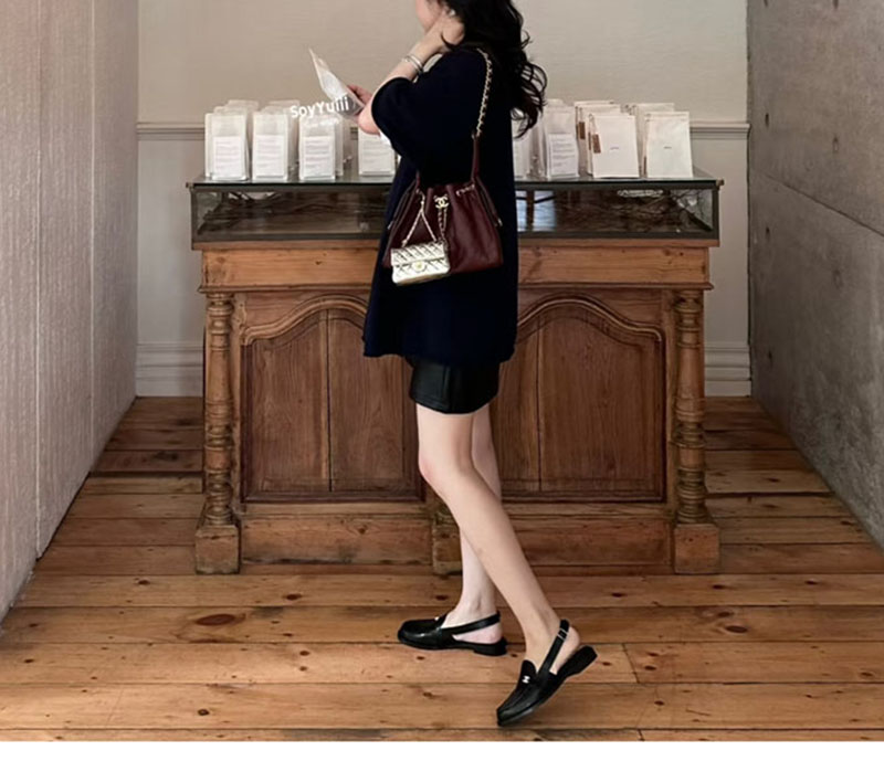 샤넬 샤넬 26C 25 미니 호보 백 그레인드 카프스킨 골드 메탈 버건디 레플리카 6번 이미지 - Bag | 세미샵 레플리카 사이트