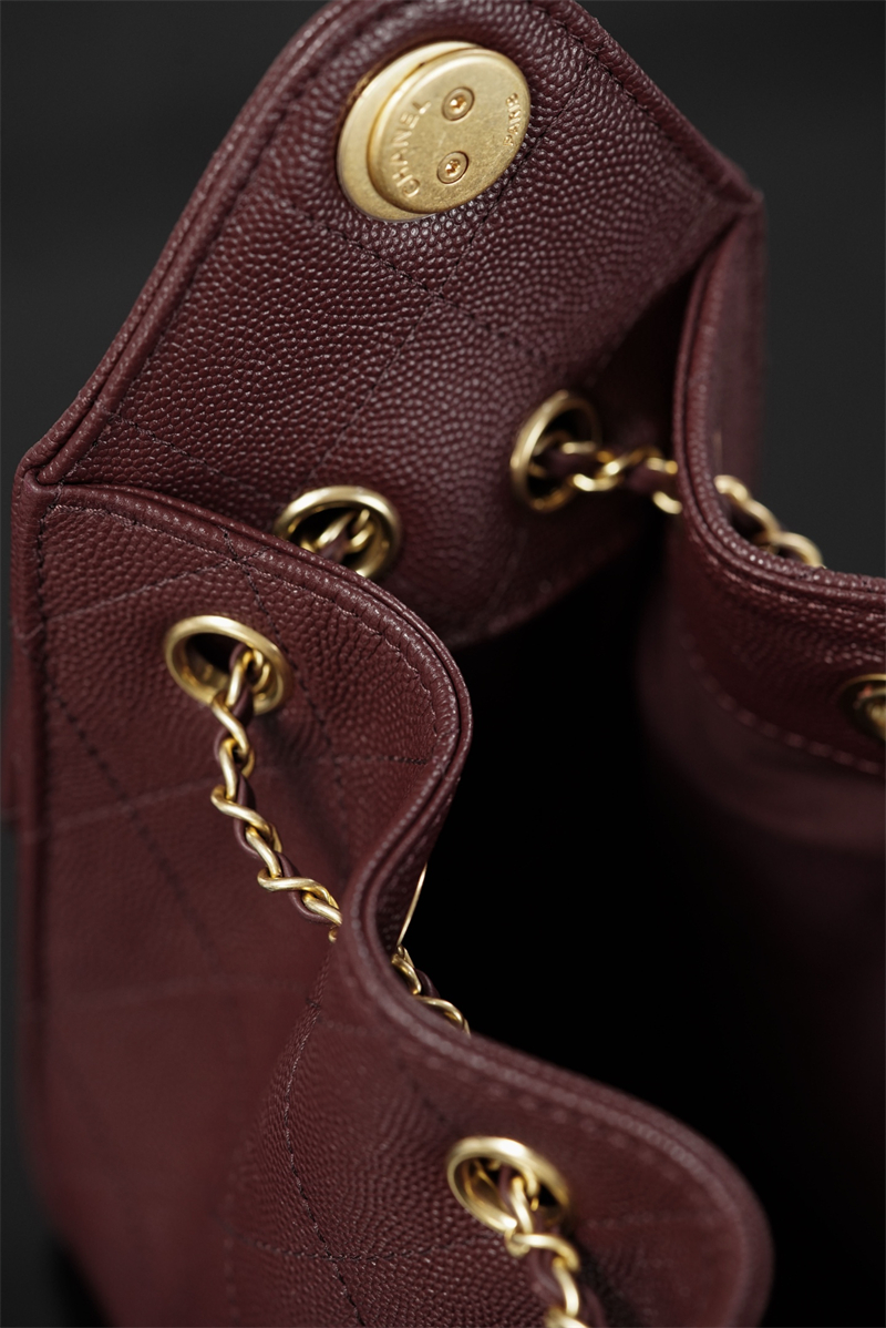 샤넬 샤넬 26C 25 미니 호보 백 그레인드 카프스킨 골드 메탈 버건디 레플리카 15번 이미지 - Bag | 세미샵 레플리카 사이트