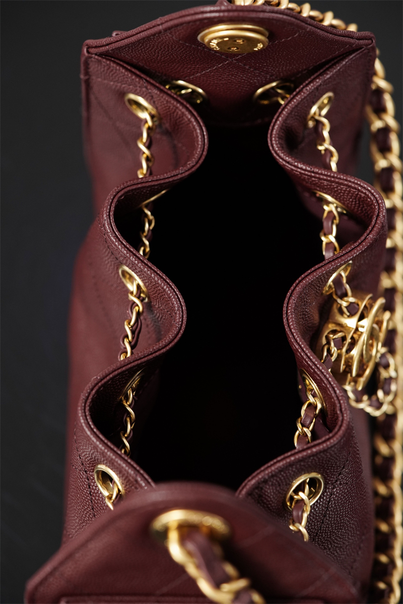 샤넬 샤넬 26C 25 미니 호보 백 그레인드 카프스킨 골드 메탈 버건디 레플리카 22번 이미지 - Bag | 세미샵 레플리카 사이트