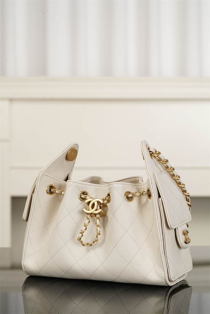 샤넬 샤넬 26C 25 미니 호보 백 그레인드 카프스킨 골드 메탈 화이트 레플리카 16번 이미지 - Bag | 세미샵 레플리카 사이트