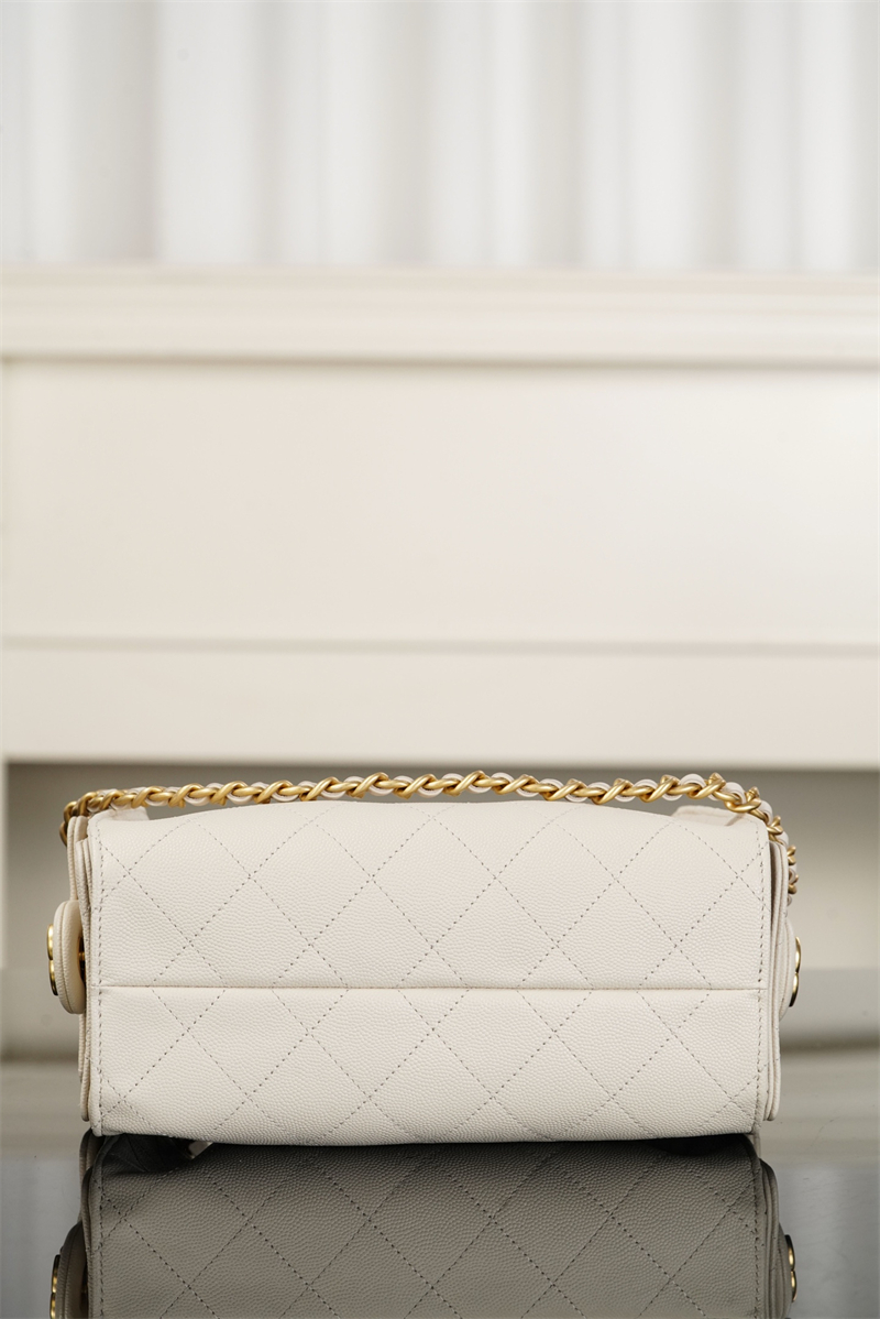 샤넬 샤넬 26C 25 미니 호보 백 그레인드 카프스킨 골드 메탈 화이트 레플리카 17번 이미지 - Bag | 세미샵 레플리카 사이트