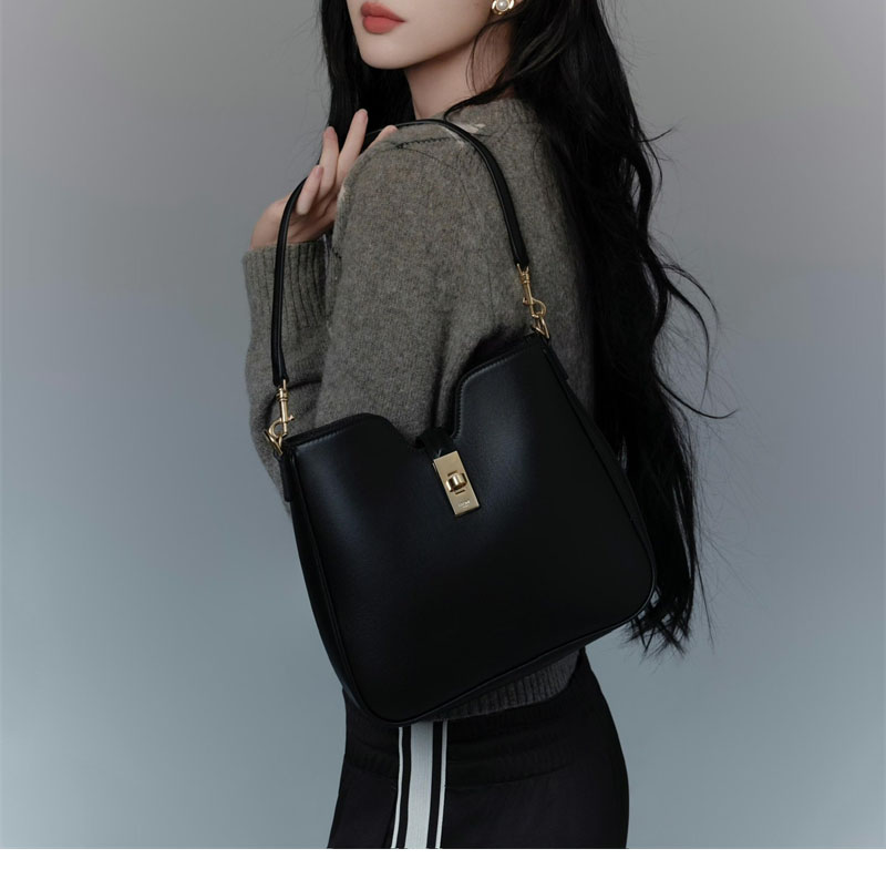 셀린느 스몰 소프트 까미유 백 120693 - 상세 이미지