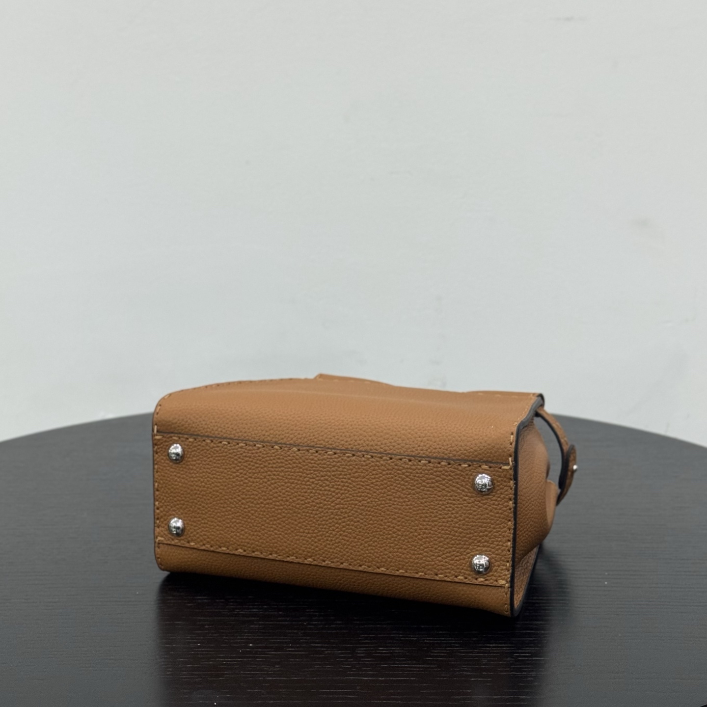 펜디 미니 피카부 아이씨 유 3번 이미지