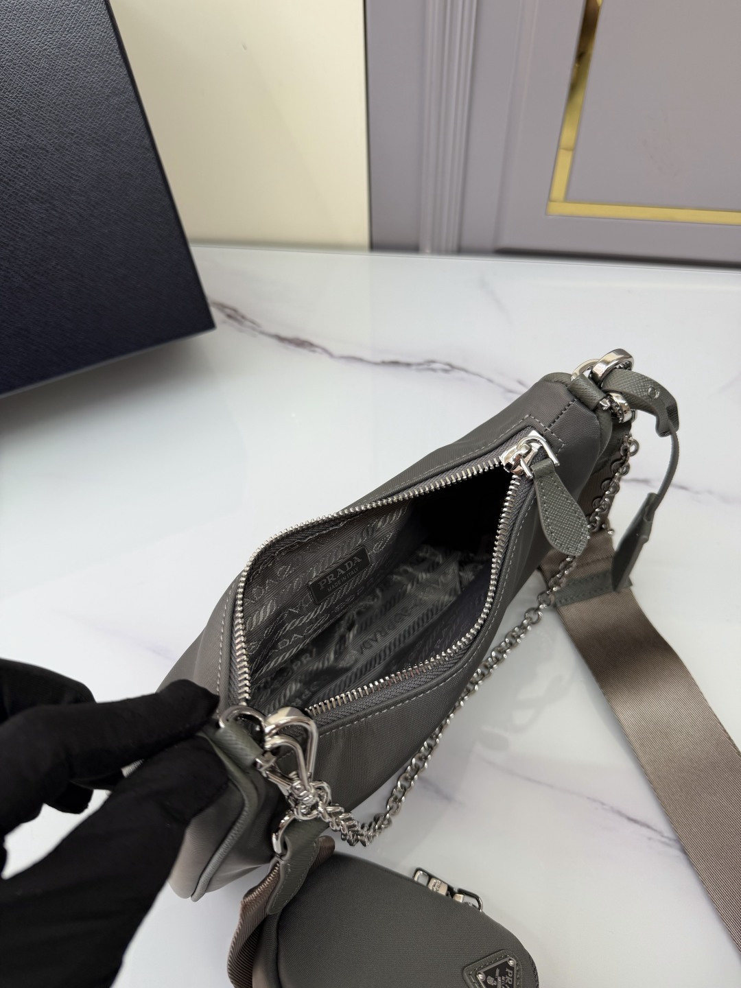 프라다 2005 리에디션 리나일론 숄더백 7번 이미지