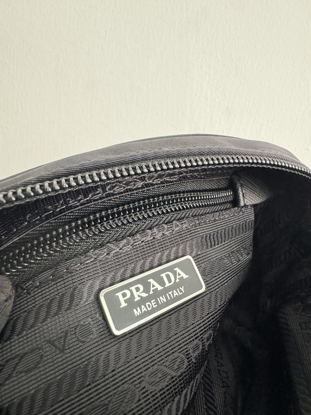 프라다 리나일론 스몰 파우치 9번 이미지