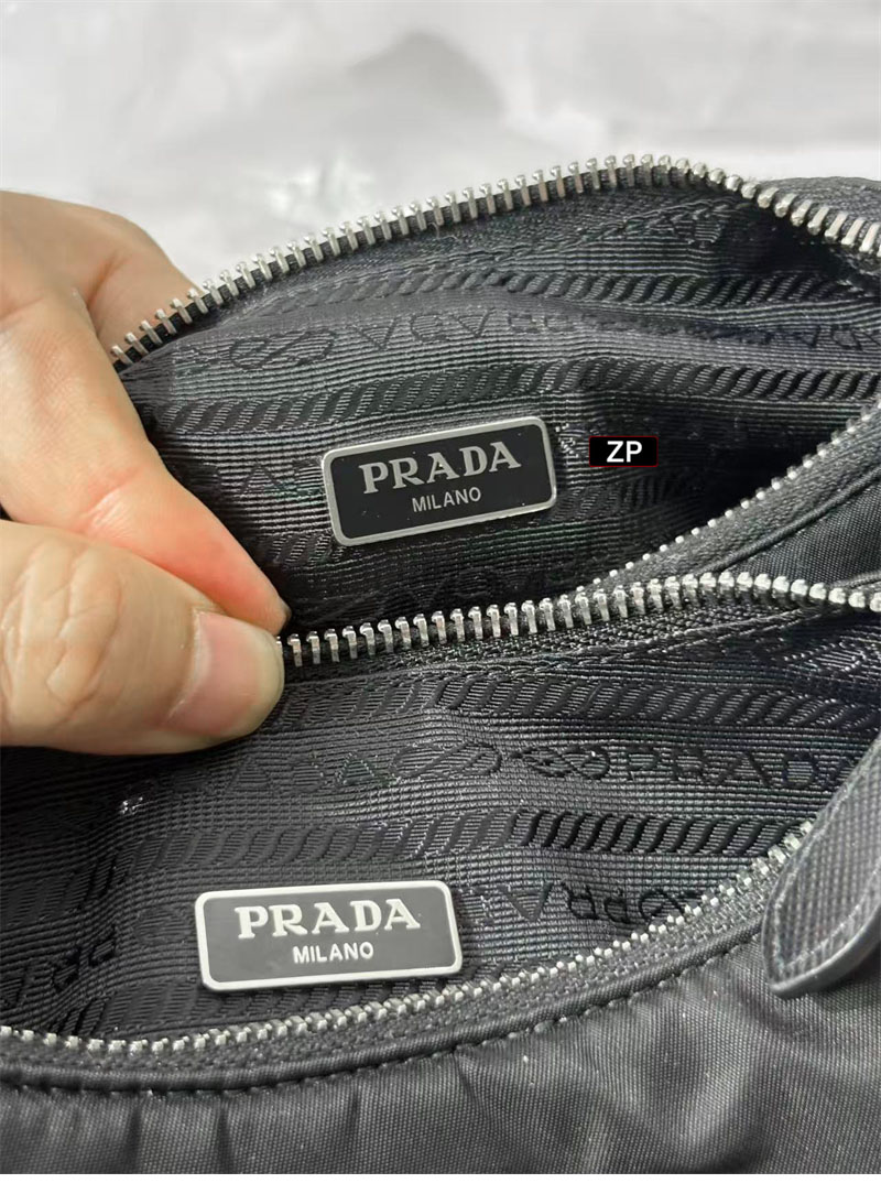 프라다 프라다 리에디션 2005 리나일론 숄더백 레플리카 12번 이미지 - Bag | 세미샵 레플리카 사이트