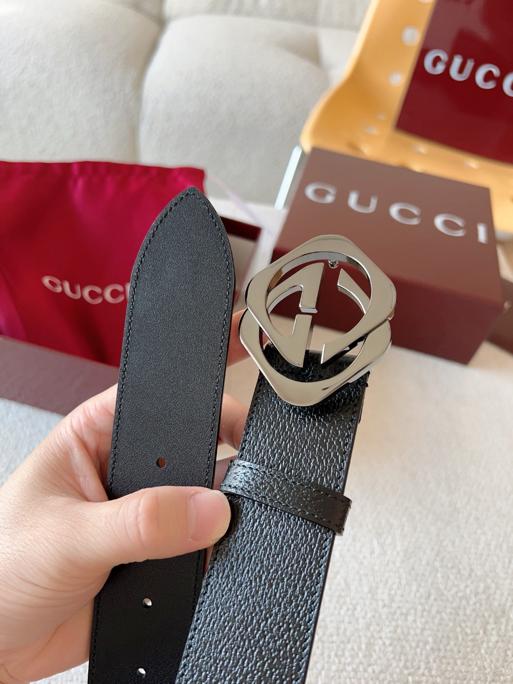 Gucci 2 - 상세 이미지