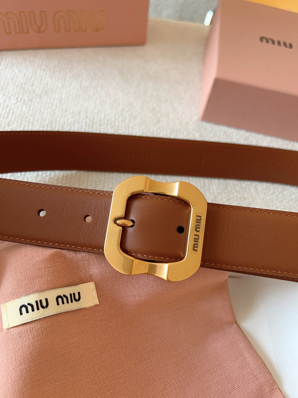 Miu Miu Miu Miu 3 레플리카 13번 이미지 - 벨트 | 세미샵 레플리카 사이트