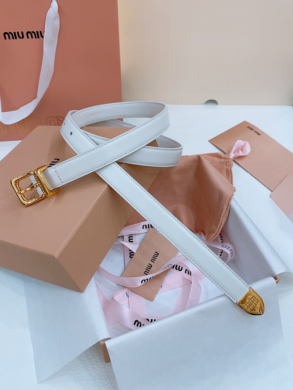 Miu Miu Miu Miu 4 레플리카 13번 이미지 - 벨트 | 세미샵 레플리카 사이트