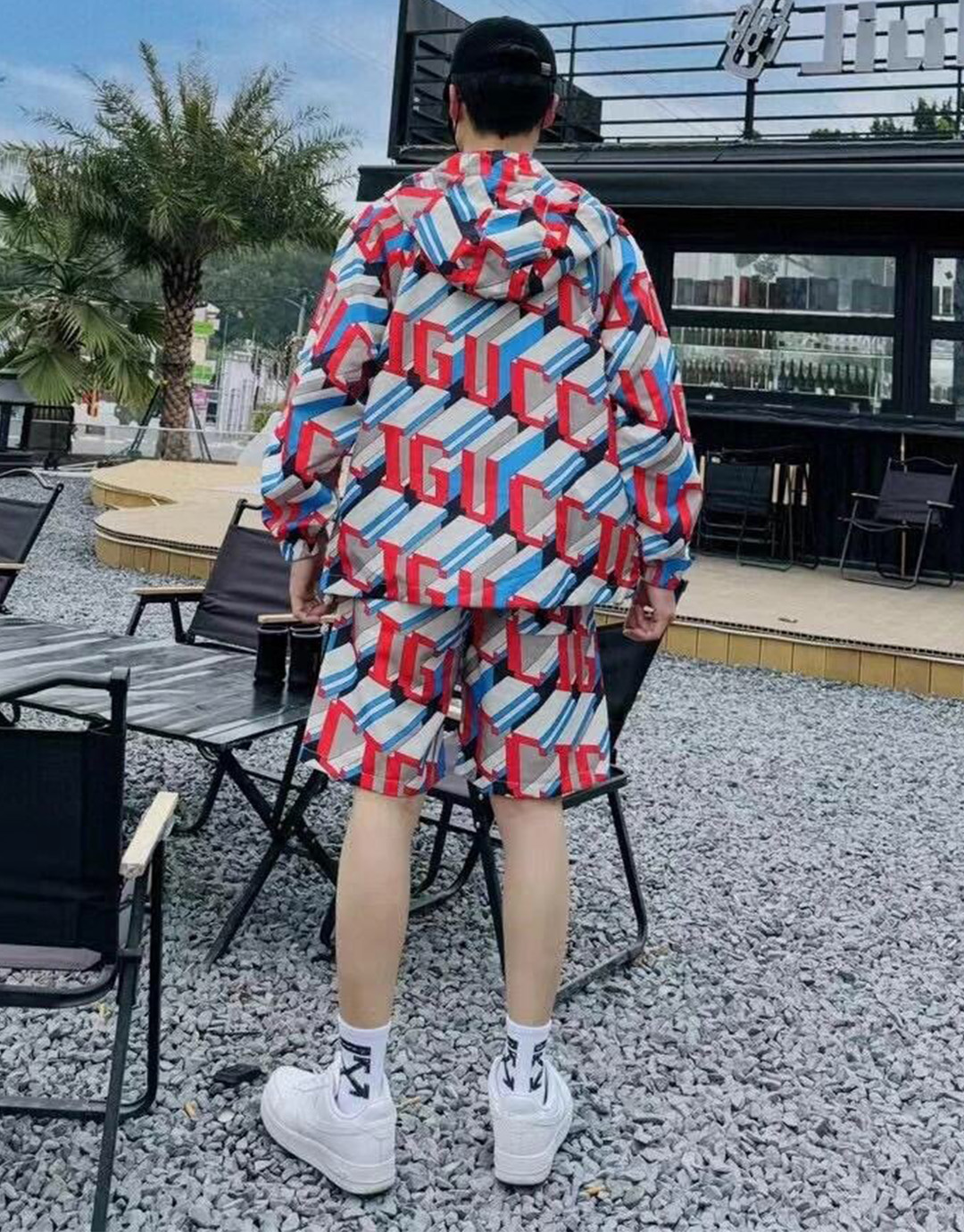 Gucci 구찌 멀티컬러 픽셀 3D 프린트 숏 팬츠 레플리카 5번 이미지 - 의류 | 세미샵 레플리카 사이트