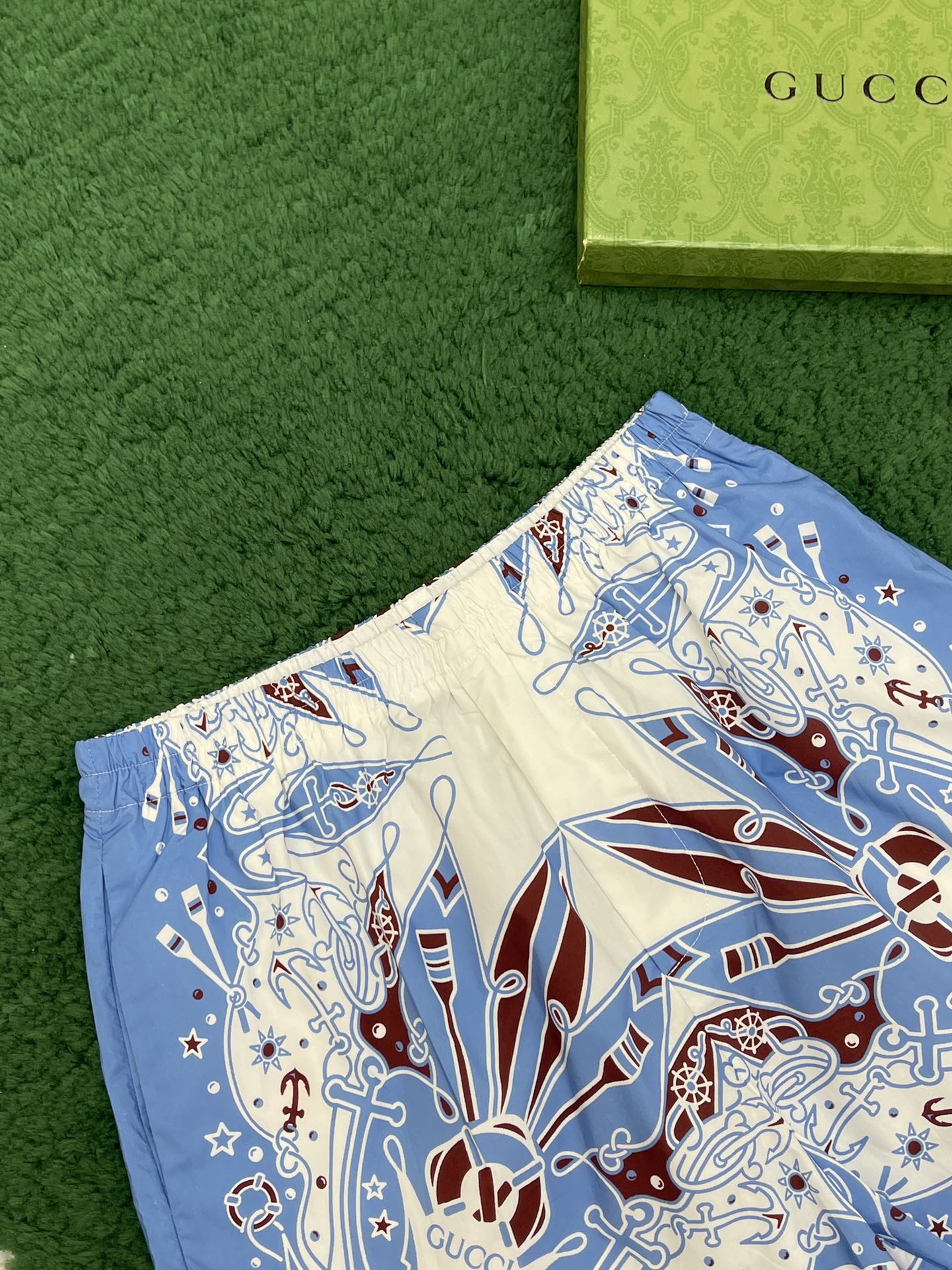 Gucci 구찌 반다나 프린트 코튼 숏 팬츠 “2COLOR” 레플리카 13번 이미지 - 의류 | 세미샵 레플리카 사이트
