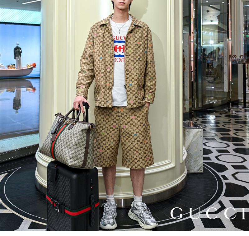 Gucci 구찌 올오버 GG 필 쿠페 캔버스 재킷 레플리카 2번 이미지 - 의류 | 세미샵 레플리카 사이트