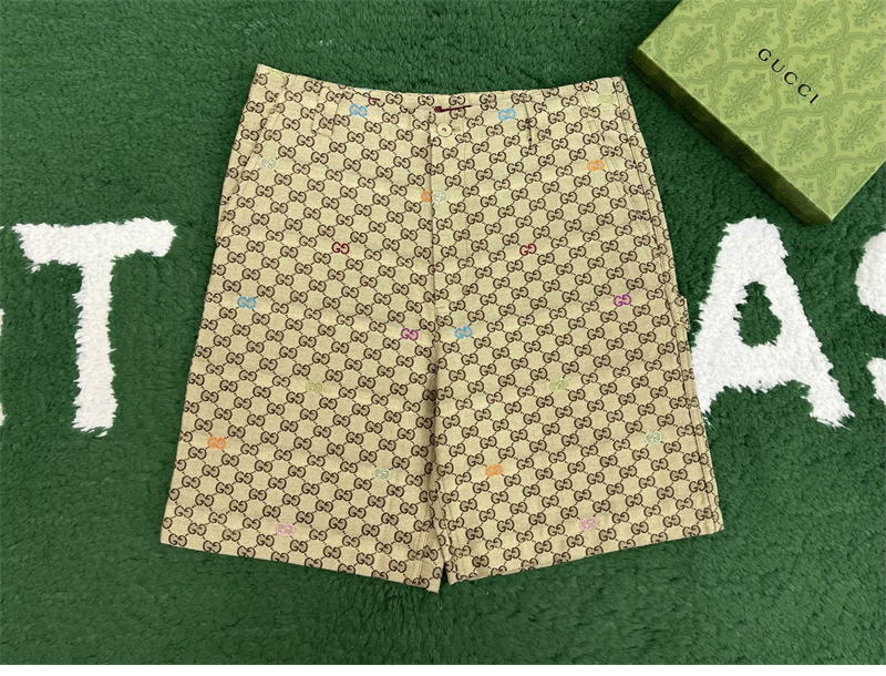 Gucci 구찌 와이드 GG 캔버스 필 쿠페 숏 팬츠 레플리카 5번 이미지 - 의류 | 세미샵 레플리카 사이트