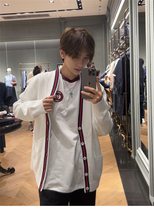 Gucci 구찌 eb 로고 엠브로이디드 가디건 레플리카 17번 이미지 - 의류 | 세미샵 레플리카 사이트