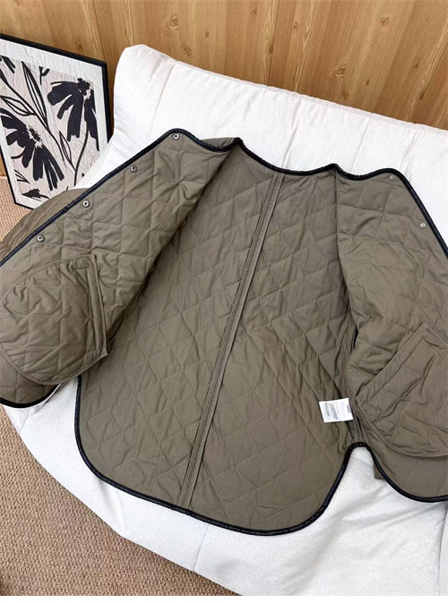 *기타 토템 퀼티드 자켓 레플리카 17번 이미지 - 의류 | 세미샵 레플리카 사이트