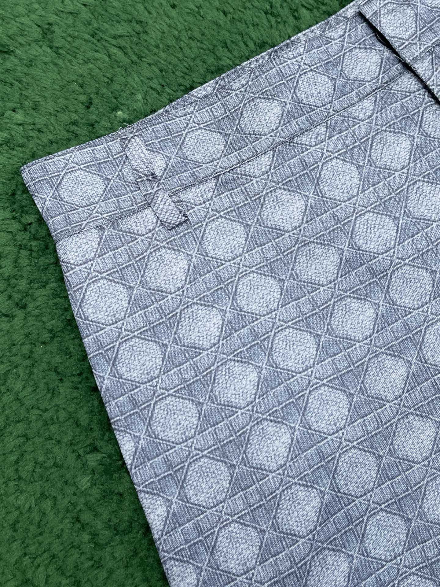 D I O R 디올 까나쥬 그래픽 버뮤다 팬츠 “2COLOR” 레플리카 13번 이미지 - 의류 | 세미샵 레플리카 사이트