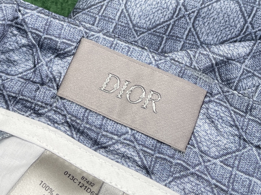 D I O R 디올 까나쥬 그래픽 버뮤다 팬츠 “2COLOR” 레플리카 15번 이미지 - 의류 | 세미샵 레플리카 사이트