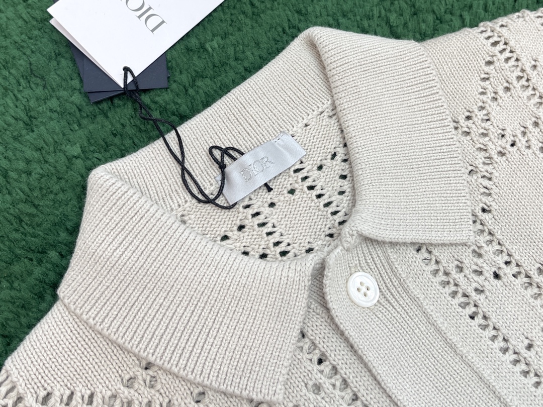 D I O R 디올 까나쥬 크로셰 니트 반소매 셔츠 “2COLOR” 레플리카 10번 이미지 - 의류 | 세미샵 레플리카 사이트