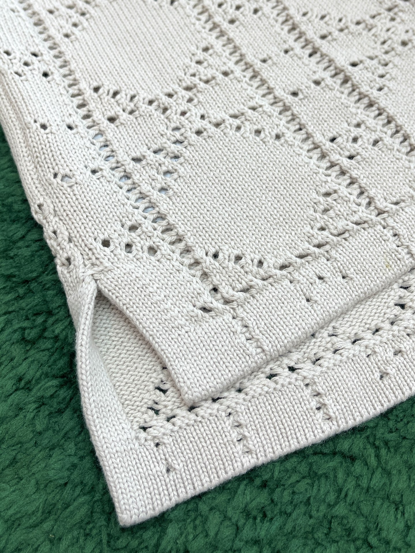 D I O R 디올 까나쥬 크로셰 니트 반소매 셔츠 “2COLOR” 레플리카 13번 이미지 - 의류 | 세미샵 레플리카 사이트