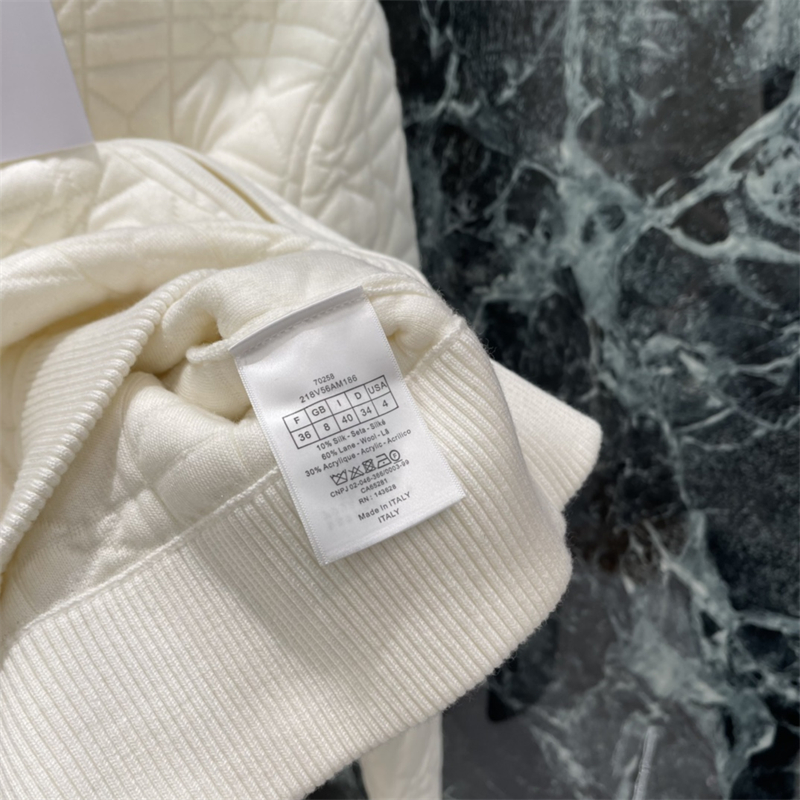 디올 디올 꾸뛰르 까나쥬 퀼티드 자켓 레플리카 2번 이미지 - 의류 | 세미샵 레플리카 사이트