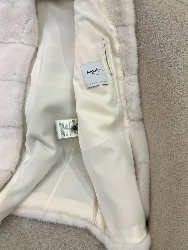 디올 디올 사가 폭스 로얄 밍크 베스트 레플리카 2번 이미지 - 의류 | 세미샵 레플리카 사이트