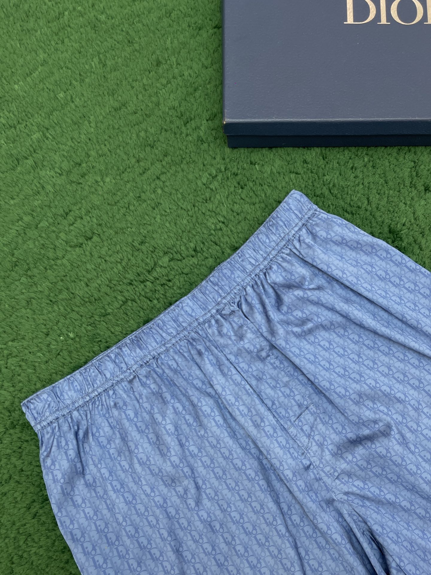 D I O R 디올 오블리크 아이코닉 실크 코튼 트윌 쇼츠 “2COLOR” 레플리카 8번 이미지 - 의류 | 세미샵 레플리카 사이트