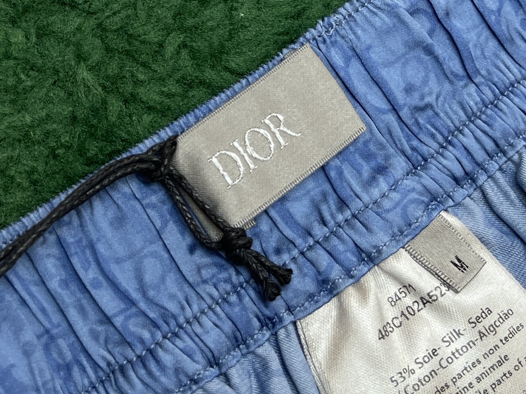 D I O R 디올 오블리크 아이코닉 실크 코튼 트윌 쇼츠 “2COLOR” 레플리카 10번 이미지 - 의류 | 세미샵 레플리카 사이트