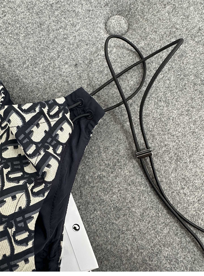 D I O R 디올 오블리크 이너 탑 & 숏 팬츠 Set 레플리카 19번 이미지 - 의류 | 세미샵 레플리카 사이트