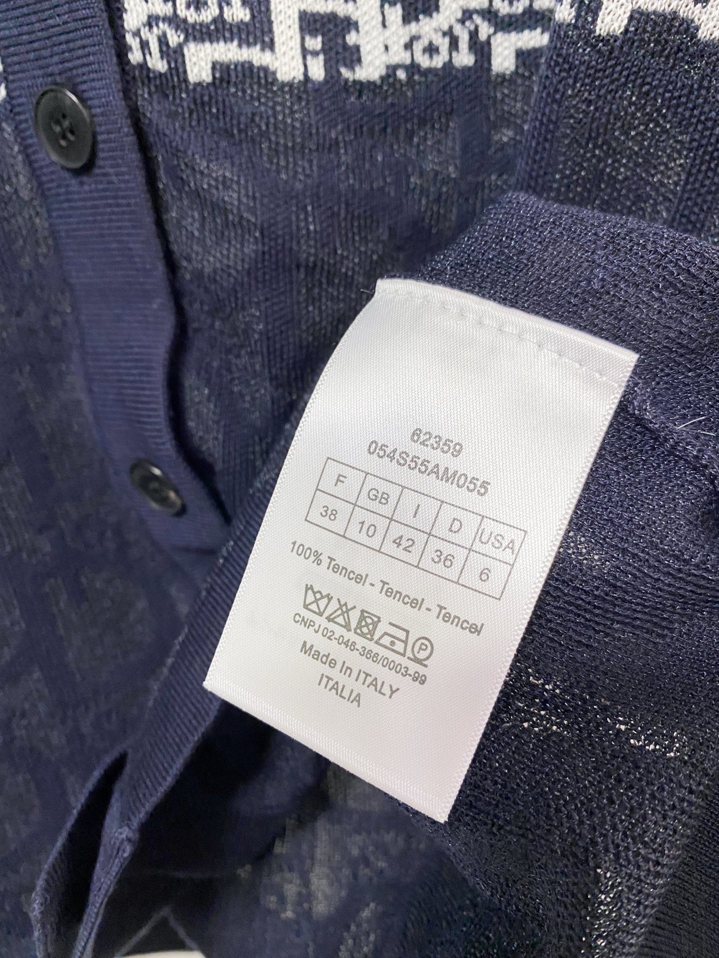 디올 디올 오빌리크 브이넥 가디건 레플리카 13번 이미지 - 의류 | 세미샵 레플리카 사이트