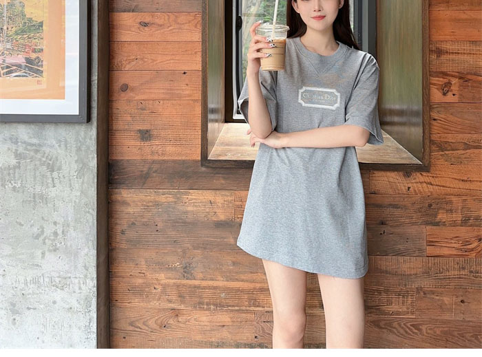 D I O R 디올 체스트 콘트라스트 자수 꾸뛰르 코튼 저지 반팔 티셔츠 “2COLOR” 레플리카 3번 이미지 - 의류 | 세미샵 레플리카 사이트