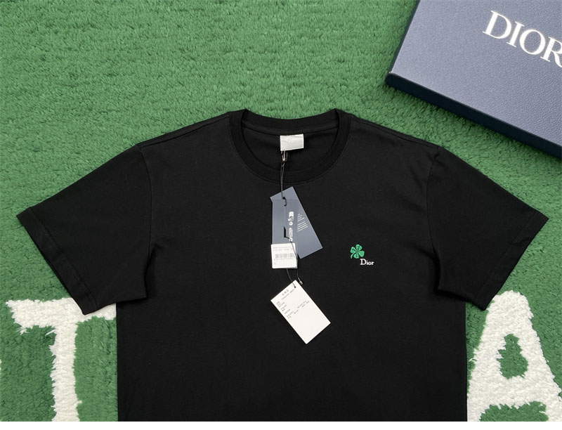 디올 디올 클로버 자수 코튼 반팔 티셔츠 레플리카 9번 이미지 - 의류 | 세미샵 레플리카 사이트