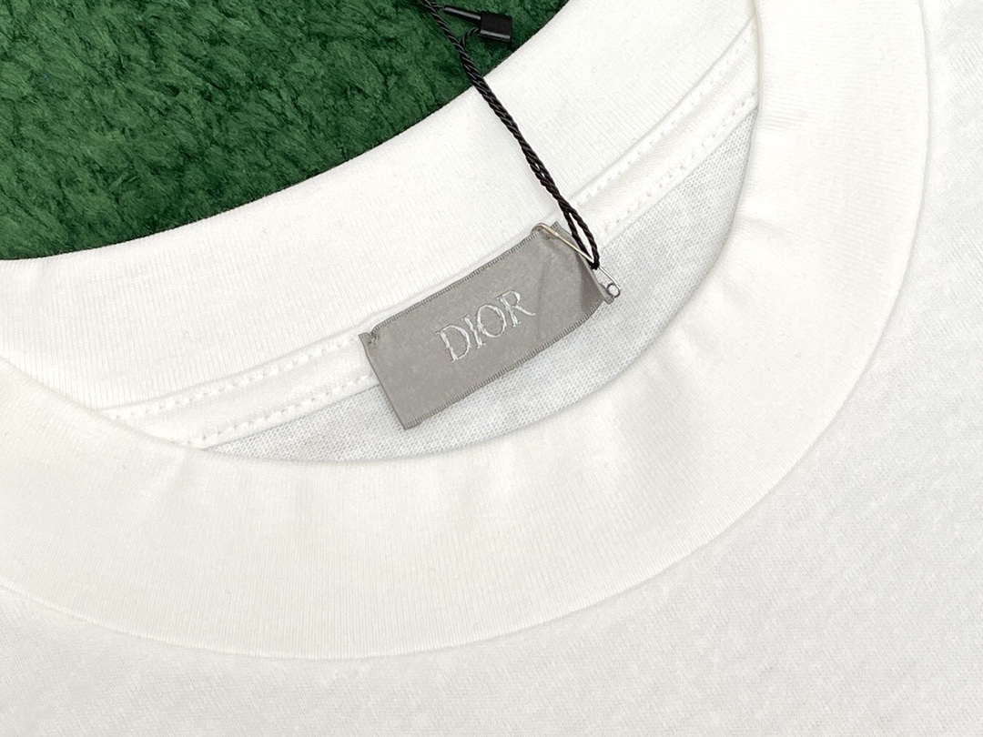 D I O R 디올 핸드라이팅 플라워 프린팅 반팔 티셔츠 “2COLOR” 레플리카 13번 이미지 - 의류 | 세미샵 레플리카 사이트