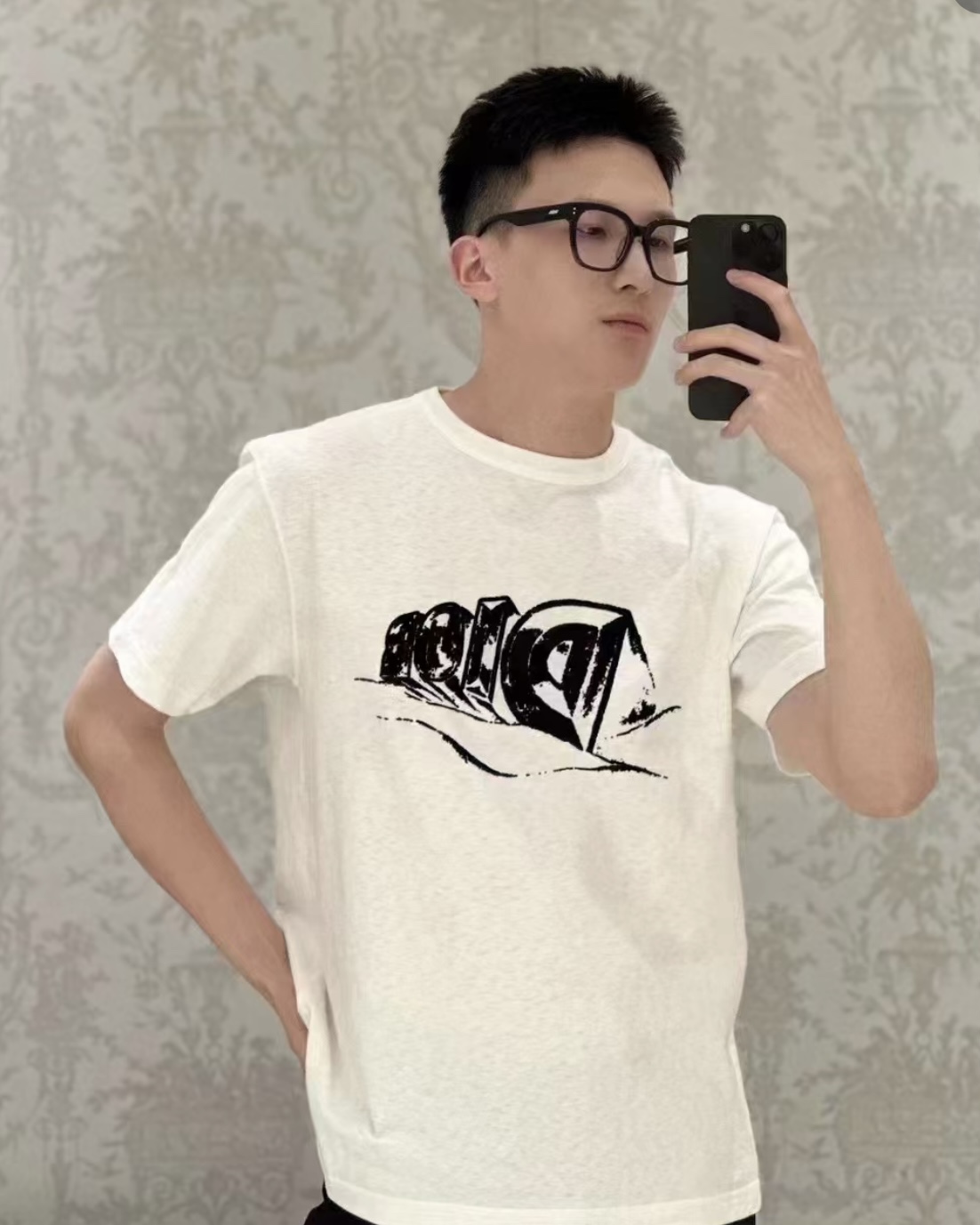 D I O R 디올 23FW 화이트 플록 아스트로 반팔 티셔츠 화이트 레플리카 5번 이미지 - 의류 | 세미샵 레플리카 사이트