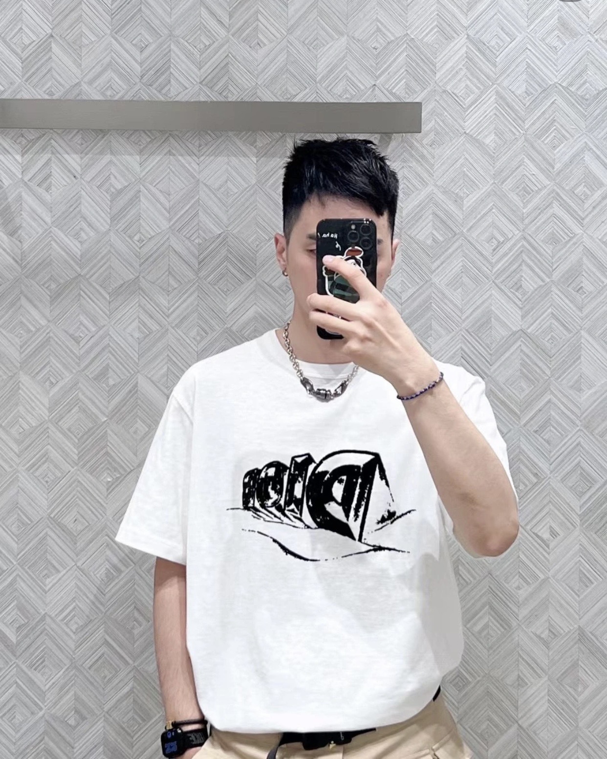 D I O R 디올 23FW 화이트 플록 아스트로 반팔 티셔츠 화이트 레플리카 7번 이미지 - 의류 | 세미샵 레플리카 사이트